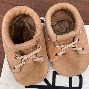 Freshly Picked soft soles size 1